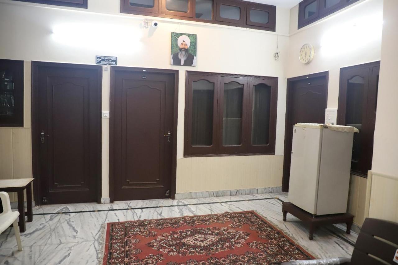 Rk Lodge Амритсар Экстерьер фото