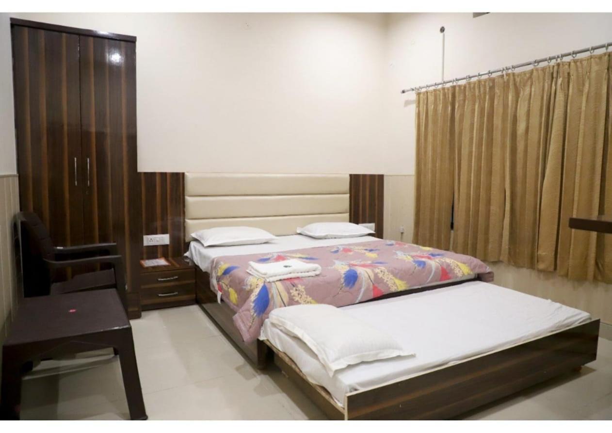Rk Lodge Амритсар Экстерьер фото