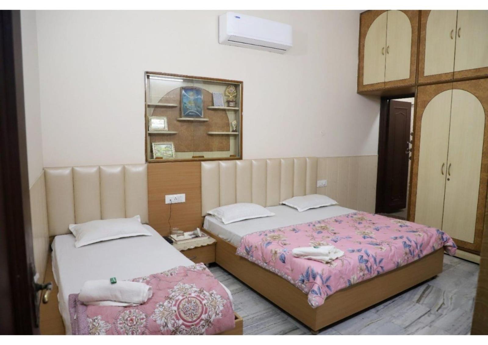 Rk Lodge Амритсар Экстерьер фото