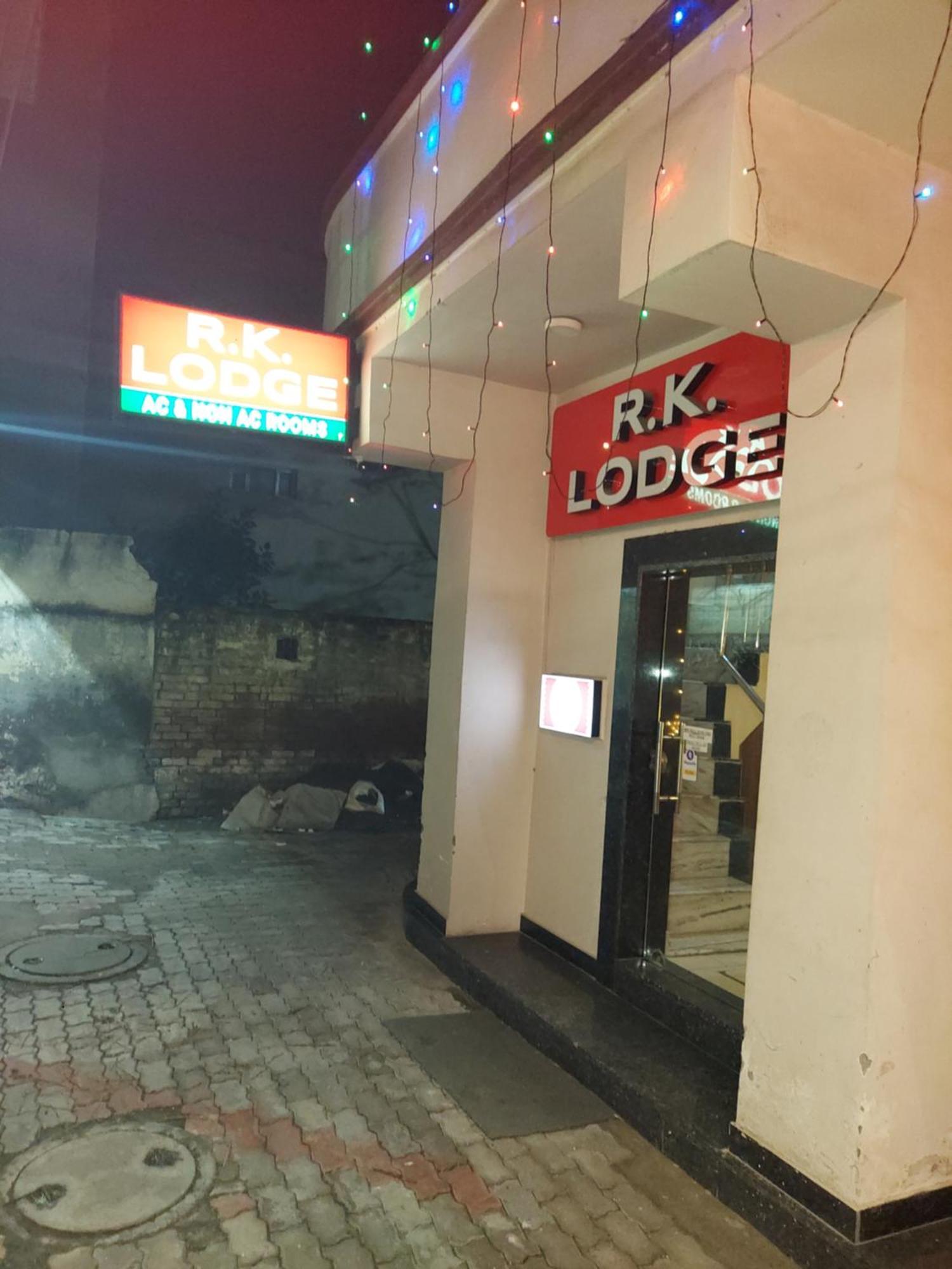 Rk Lodge Амритсар Экстерьер фото