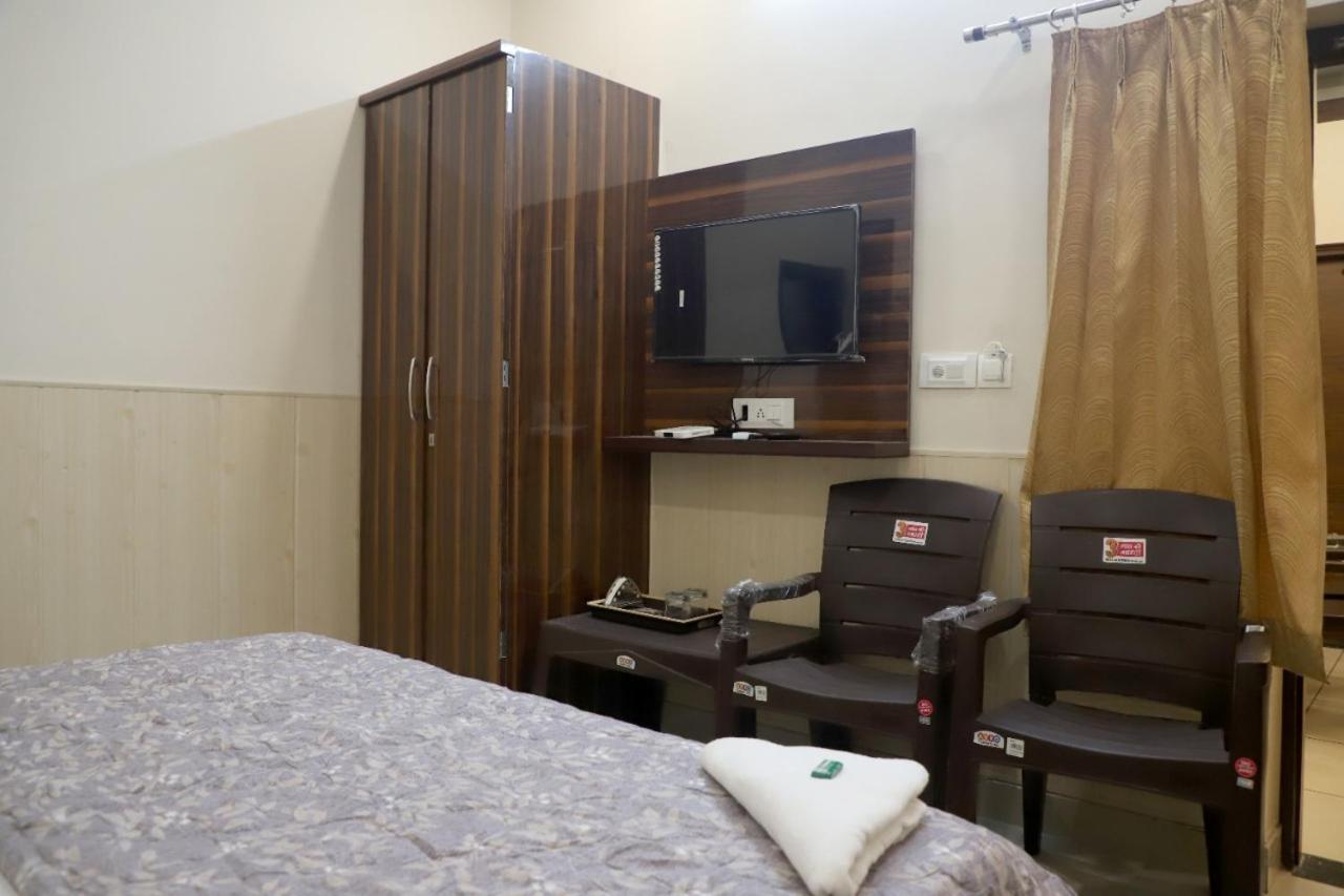 Rk Lodge Амритсар Экстерьер фото