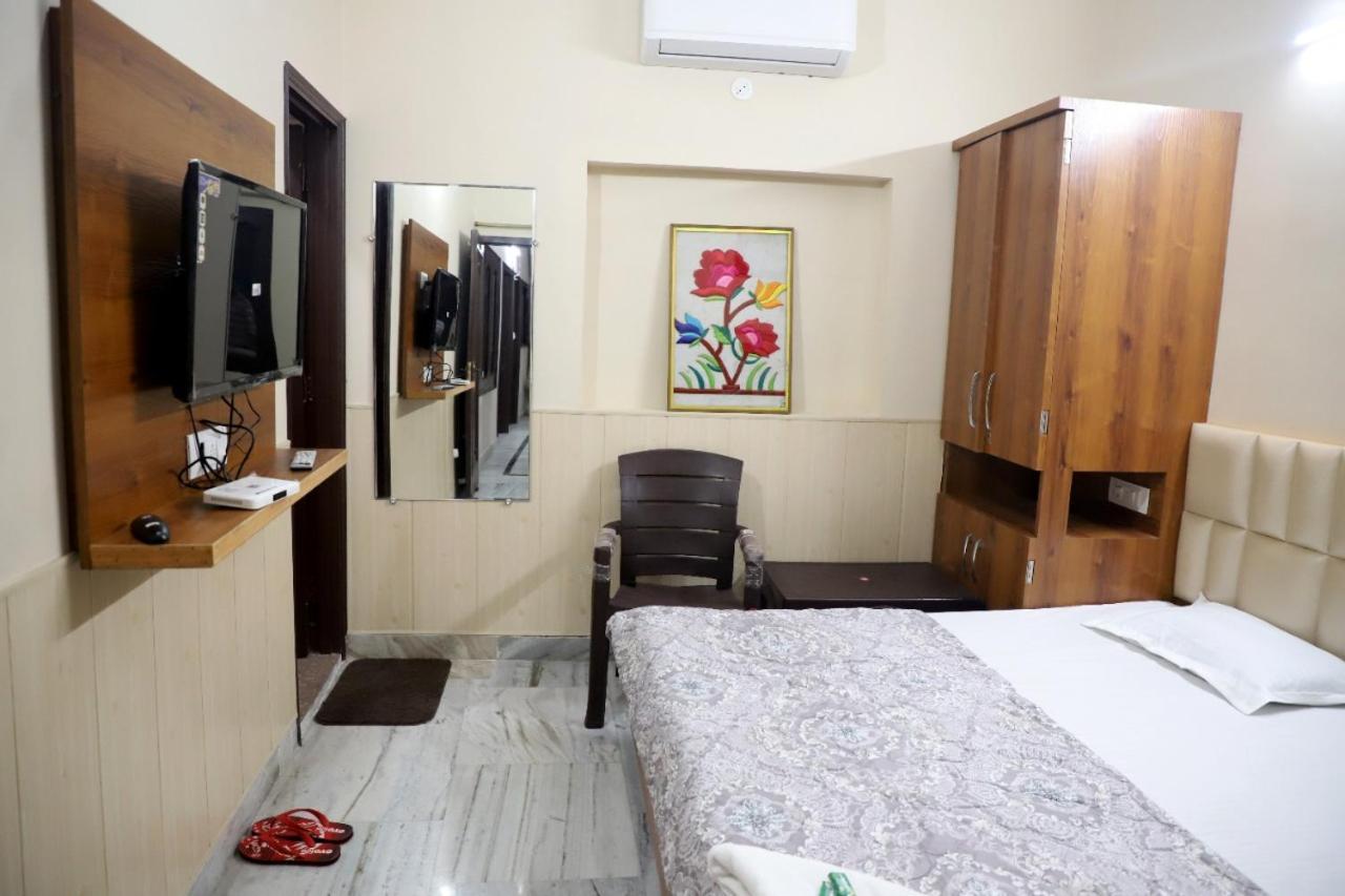 Rk Lodge Амритсар Экстерьер фото