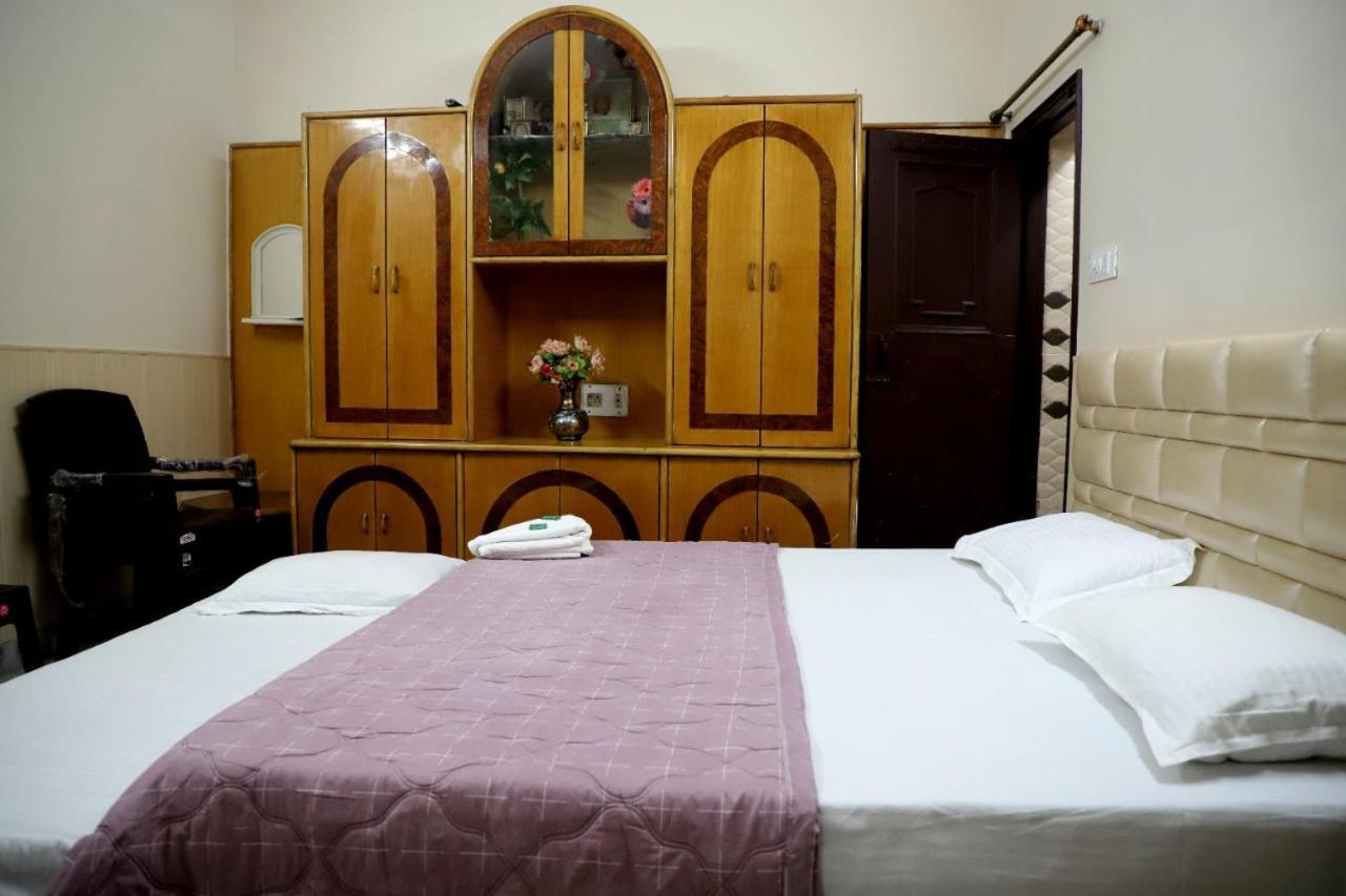 Rk Lodge Амритсар Экстерьер фото