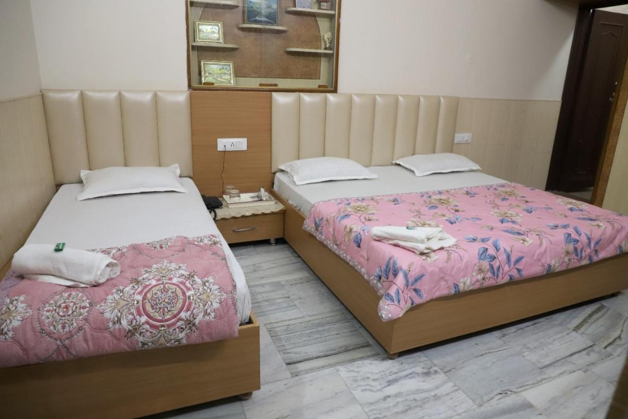 Rk Lodge Амритсар Экстерьер фото