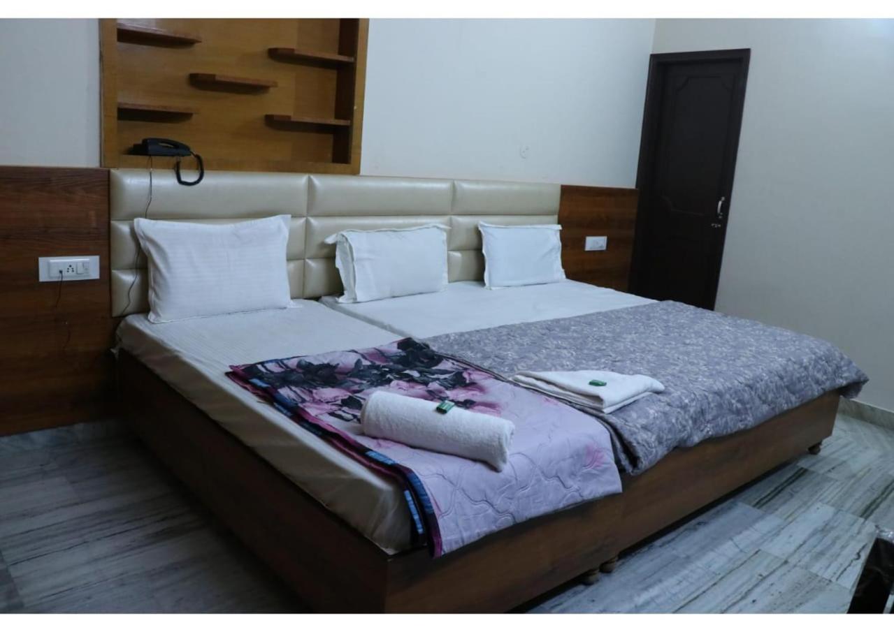 Rk Lodge Амритсар Экстерьер фото
